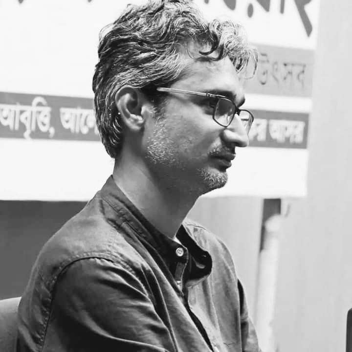 সাদিক হোসেন-এর কবিতা