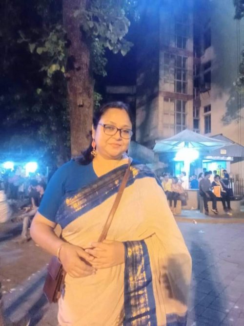 ধারাবাহিক উপন্যাস যে আমারে  চায়  প্রথম পর্ব    ঈশা দেব পাল