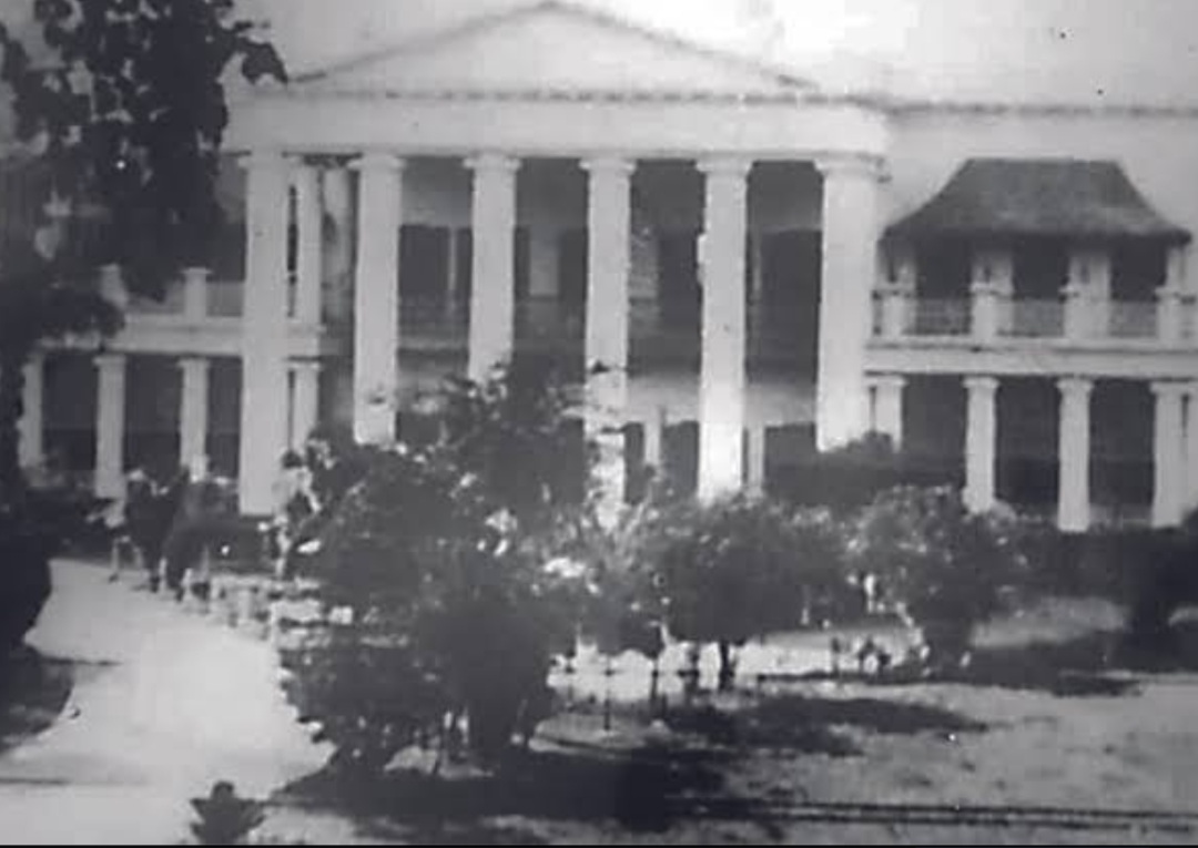 ধারাবাহিক গদ্য <br /> সেপিয়া রঙের গলি <br /> অঙ্কিতা বন্দ্যোপাধ্যায়