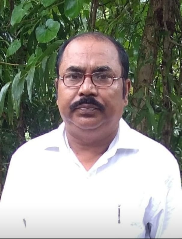 শঙ্খশুভ্র পাত্র-র পাঁচটি কবিতা