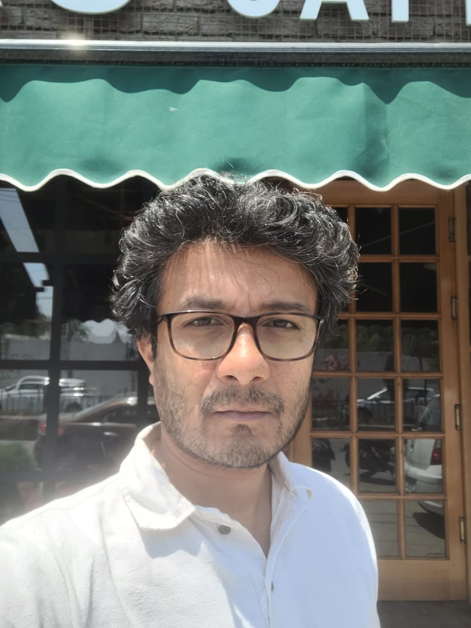 শুভদীপ রায়চৌধুরী-র গল্প শুভদীপ রায়চৌধুরী-র গল্প