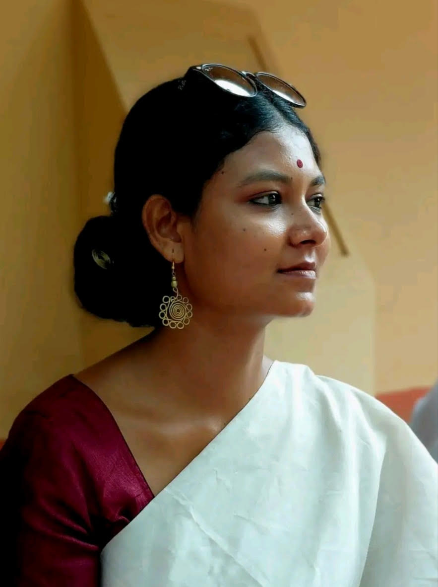 গুচ্ছ কবিতা – দুর্গা ধারা